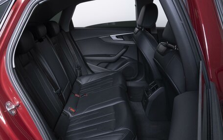 Audi A4, 2017 год, 1 960 000 рублей, 7 фотография