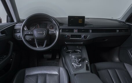 Audi A4, 2017 год, 1 960 000 рублей, 6 фотография