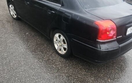 Toyota Avensis III рестайлинг, 2004 год, 550 000 рублей, 4 фотография