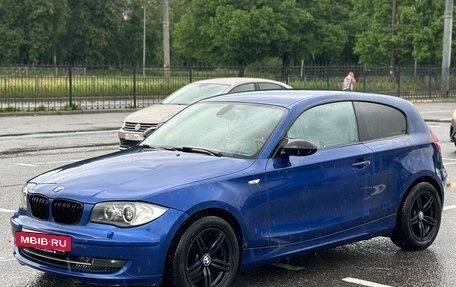 BMW 1 серия, 2007 год, 1 070 000 рублей, 6 фотография