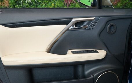 Lexus RX IV рестайлинг, 2023 год, 4 850 000 рублей, 7 фотография