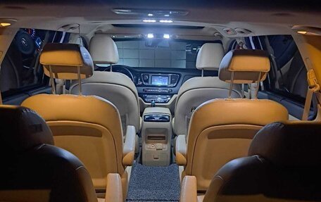 KIA Carnival III, 2017 год, 2 356 500 рублей, 11 фотография