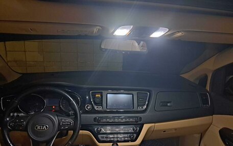 KIA Carnival III, 2017 год, 2 356 500 рублей, 9 фотография