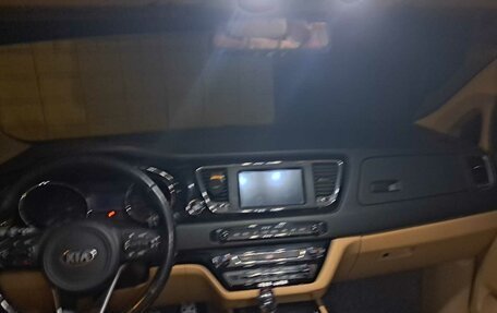 KIA Carnival III, 2017 год, 2 356 500 рублей, 5 фотография