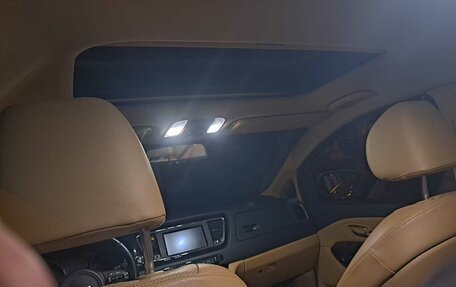 KIA Carnival III, 2017 год, 2 356 500 рублей, 21 фотография