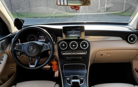 Mercedes-Benz GLC, 2016 год, 3 100 000 рублей, 22 фотография