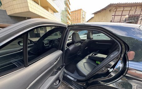 Toyota Camry, 2023 год, 4 600 000 рублей, 14 фотография