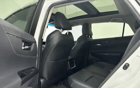 Toyota Venza, 2022 год, 3 550 000 рублей, 12 фотография