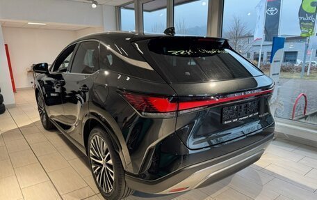 Lexus RX IV рестайлинг, 2024 год, 7 160 000 рублей, 3 фотография