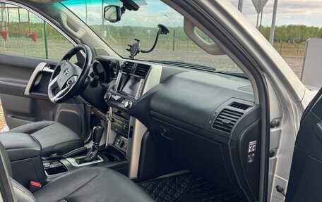 Toyota Land Cruiser Prado 150 рестайлинг 2, 2012 год, 3 875 000 рублей, 17 фотография