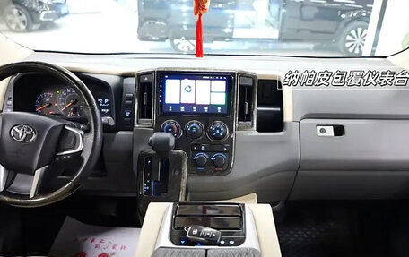 Toyota HiAce H300, 2022 год, 9 100 000 рублей, 8 фотография