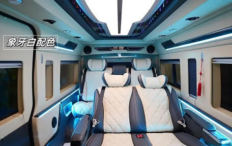 Toyota HiAce H300, 2022 год, 9 100 000 рублей, 7 фотография