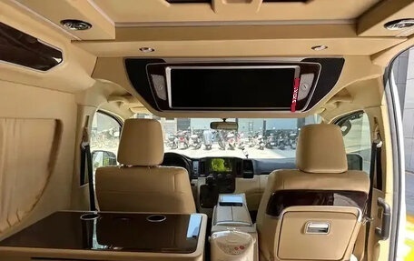Toyota HiAce H300, 2022 год, 9 000 000 рублей, 12 фотография
