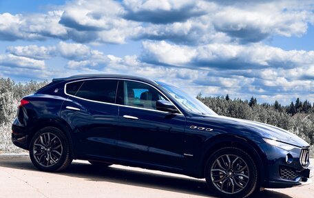 Maserati Levante I, 2018 год, 5 500 000 рублей, 2 фотография
