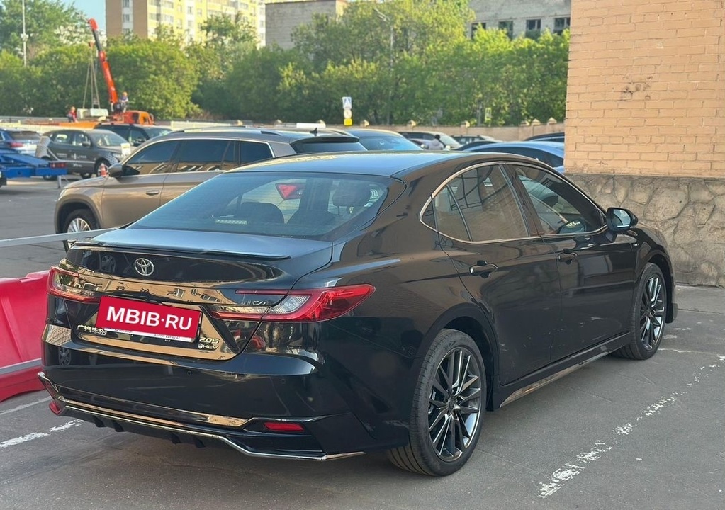 Toyota Camry, 2024 год, 3 400 000 рублей, 2 фотография