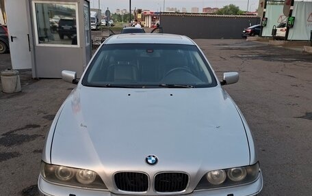 BMW 5 серия, 2001 год, 630 000 рублей, 7 фотография