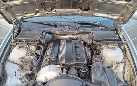 BMW 5 серия, 2001 год, 630 000 рублей, 9 фотография