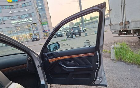 BMW 5 серия, 2001 год, 630 000 рублей, 16 фотография