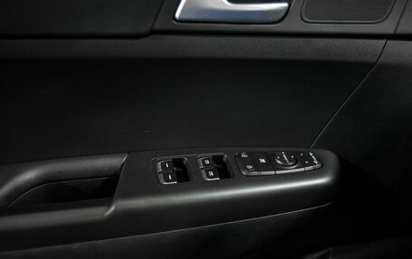 KIA Sportage IV рестайлинг, 2020 год, 2 429 000 рублей, 16 фотография