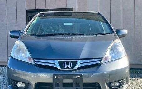 Honda Fit Shuttle I рестайлинг, 2013 год, 850 000 рублей, 2 фотография