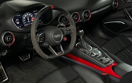 Audi TT RS, 2019 год, 7 000 000 рублей, 16 фотография