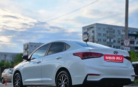 Hyundai Solaris II рестайлинг, 2017 год, 950 000 рублей, 3 фотография