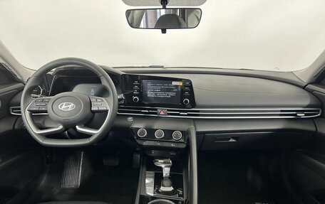 Hyundai Elantra, 2024 год, 2 620 000 рублей, 7 фотография