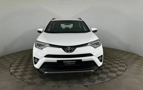 Toyota RAV4, 2017 год, 2 400 000 рублей, 2 фотография