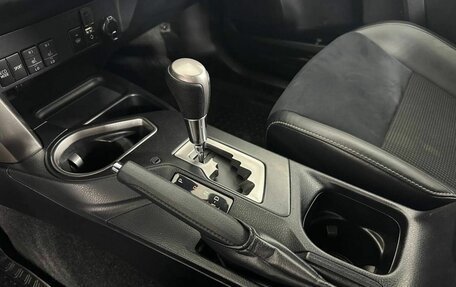 Toyota RAV4, 2017 год, 2 400 000 рублей, 13 фотография