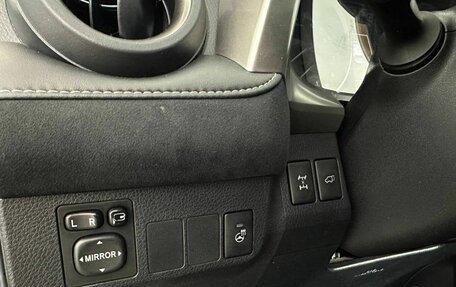 Toyota RAV4, 2017 год, 2 400 000 рублей, 9 фотография