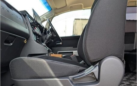 Mitsubishi Delica D:5 I, 2017 год, 2 375 000 рублей, 25 фотография