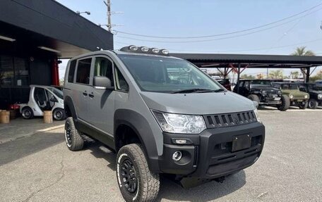 Mitsubishi Delica D:5 I, 2015 год, 2 330 000 рублей, 2 фотография