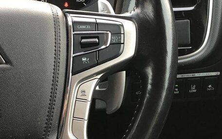 Mitsubishi Outlander III рестайлинг 3, 2021 год, 2 135 000 рублей, 15 фотография