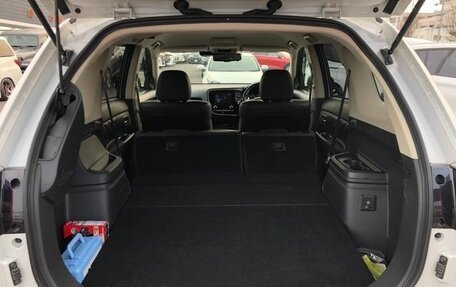 Mitsubishi Outlander III рестайлинг 3, 2021 год, 2 135 000 рублей, 29 фотография