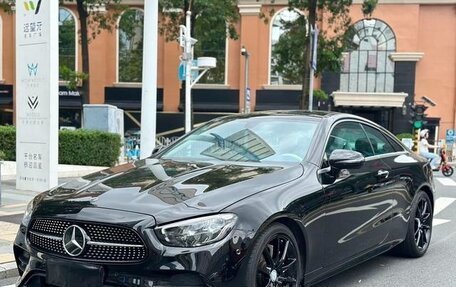 Mercedes-Benz E-Класс, 2022 год, 4 632 333 рублей, 1 фотография