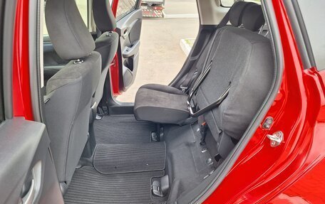 Honda Shuttle II, 2015 год, 1 350 000 рублей, 28 фотография