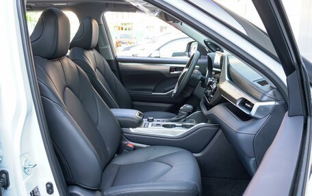 Toyota Highlander, 2025 год, 5 630 000 рублей, 8 фотография