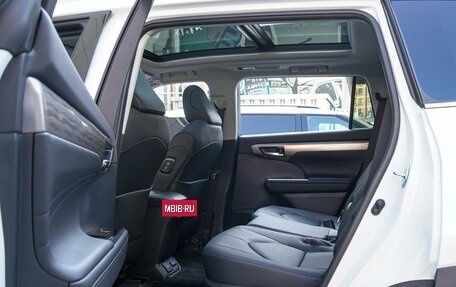 Toyota Highlander, 2025 год, 5 630 000 рублей, 13 фотография