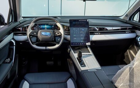 Geely Atlas, 2025 год, 2 950 000 рублей, 6 фотография