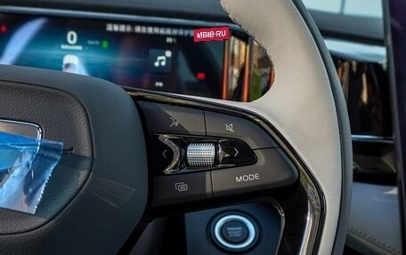 Geely Atlas, 2025 год, 2 950 000 рублей, 15 фотография