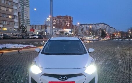 Hyundai i30 II рестайлинг, 2012 год, 850 000 рублей, 5 фотография