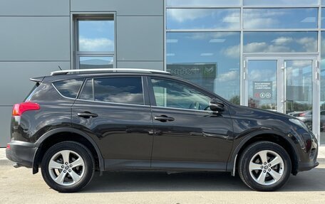Toyota RAV4, 2014 год, 1 850 000 рублей, 4 фотография