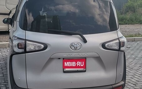 Toyota Sienta II, 2017 год, 1 250 000 рублей, 3 фотография