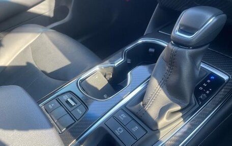 Toyota Crown, 2021 год, 2 920 000 рублей, 23 фотография