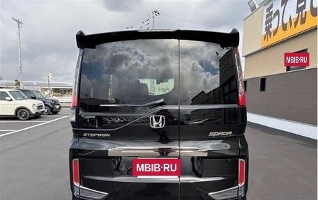 Honda Stepwgn IV, 2021 год, 1 893 000 рублей, 5 фотография