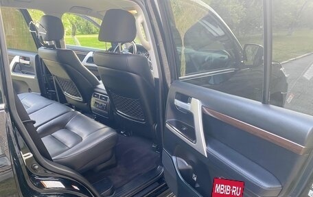 Toyota Land Cruiser 200, 2018 год, 6 200 000 рублей, 11 фотография