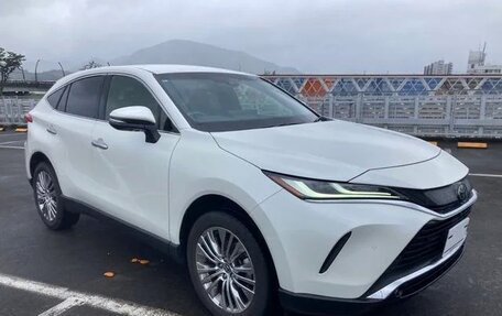 Toyota Harrier, 2022 год, 2 498 000 рублей, 1 фотография