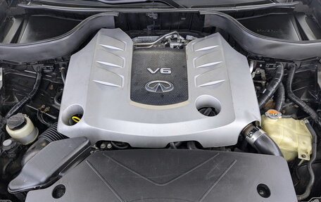 Infiniti QX70, 2015 год, 2 850 000 рублей, 11 фотография