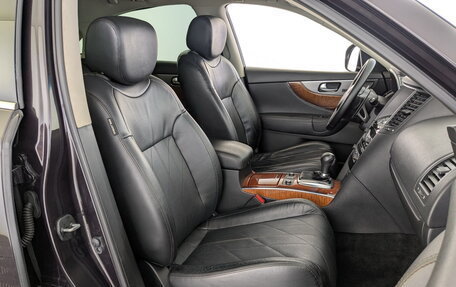 Infiniti QX70, 2015 год, 2 850 000 рублей, 20 фотография