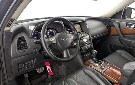 Infiniti QX70, 2015 год, 2 850 000 рублей, 16 фотография